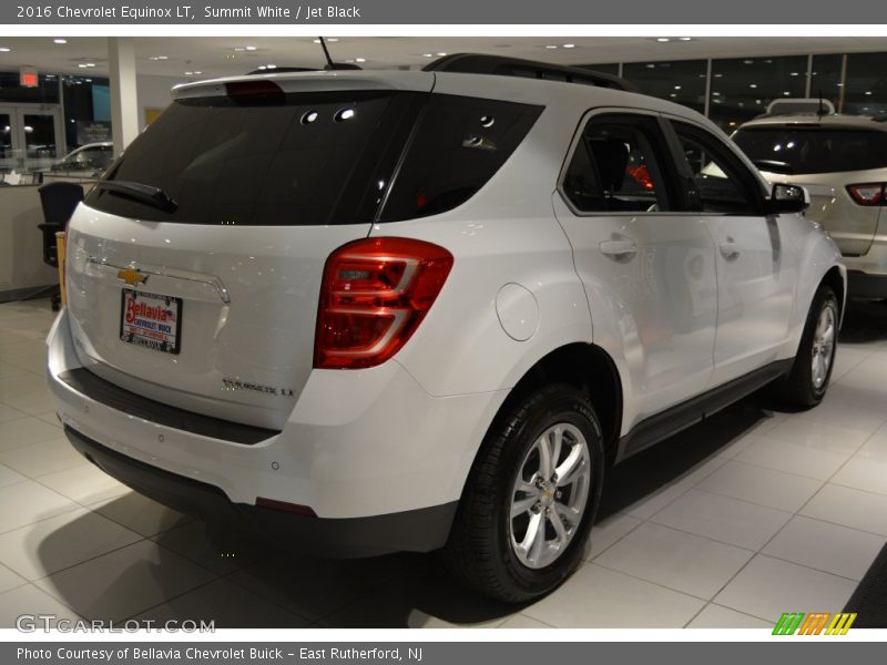 Summit White / Jet Black 2016 Chevrolet Equinox LT