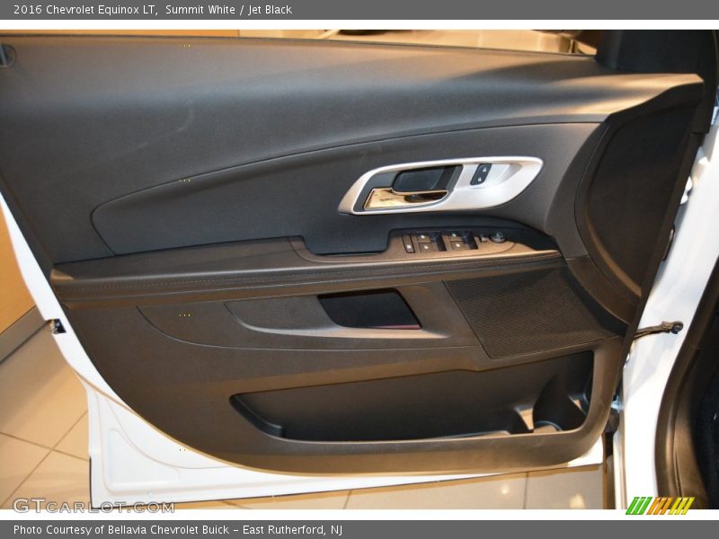 Summit White / Jet Black 2016 Chevrolet Equinox LT