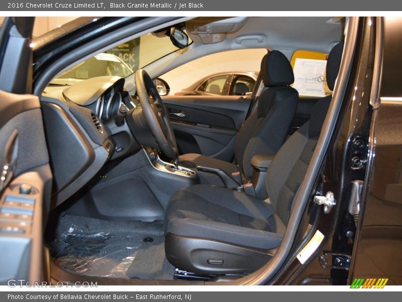 Black Granite Metallic / Jet Black 2016 Chevrolet Cruze Limited LT