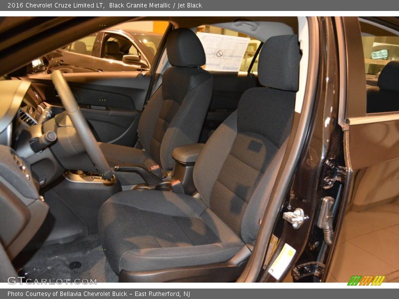 Black Granite Metallic / Jet Black 2016 Chevrolet Cruze Limited LT