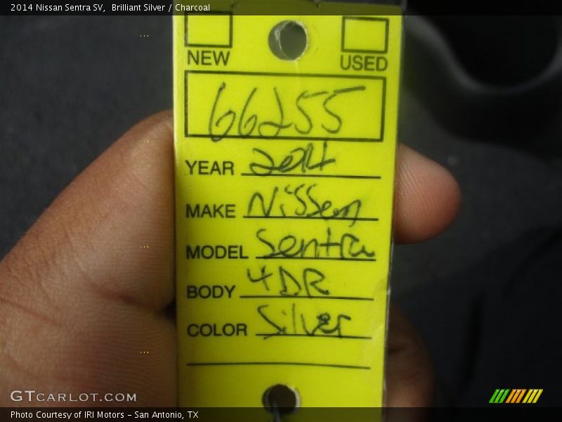 Brilliant Silver / Charcoal 2014 Nissan Sentra SV