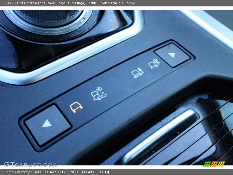 Indus Silver Metallic / Ebony 2012 Land Rover Range Rover Evoque Prestige