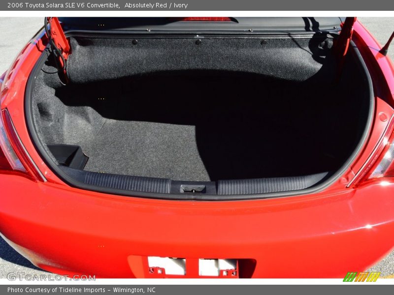 Absolutely Red / Ivory 2006 Toyota Solara SLE V6 Convertible