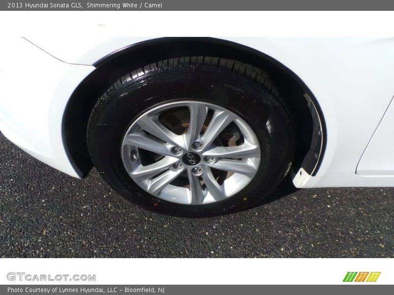 Shimmering White / Camel 2013 Hyundai Sonata GLS