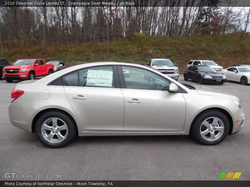 Champagne Silver Metallic / Jet Black 2016 Chevrolet Cruze Limited LT