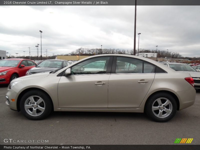 Champagne Silver Metallic / Jet Black 2016 Chevrolet Cruze Limited LT