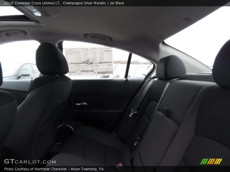 Champagne Silver Metallic / Jet Black 2016 Chevrolet Cruze Limited LT