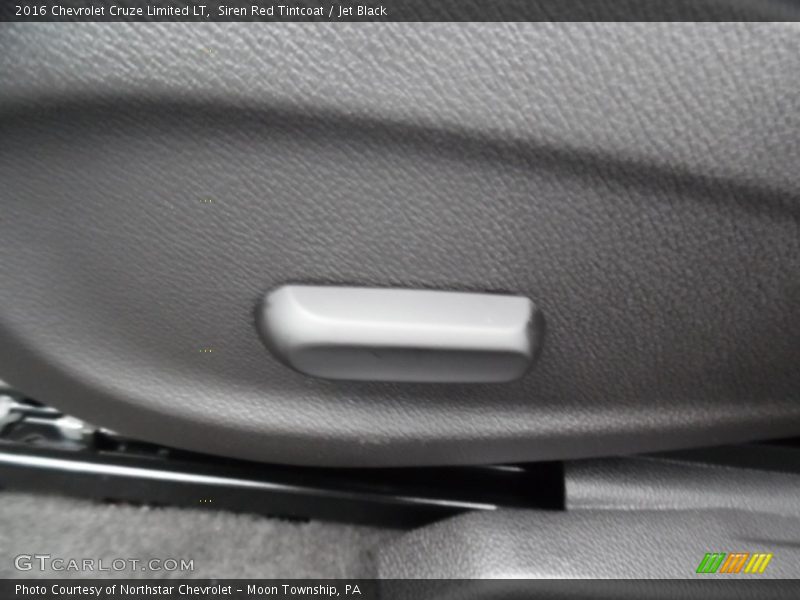 Siren Red Tintcoat / Jet Black 2016 Chevrolet Cruze Limited LT