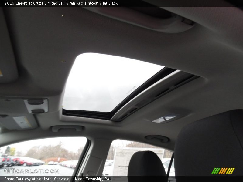 Siren Red Tintcoat / Jet Black 2016 Chevrolet Cruze Limited LT