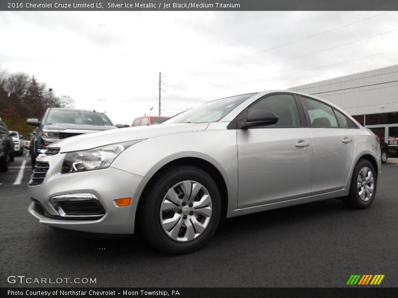 Silver Ice Metallic / Jet Black/Medium Titanium 2016 Chevrolet Cruze Limited LS