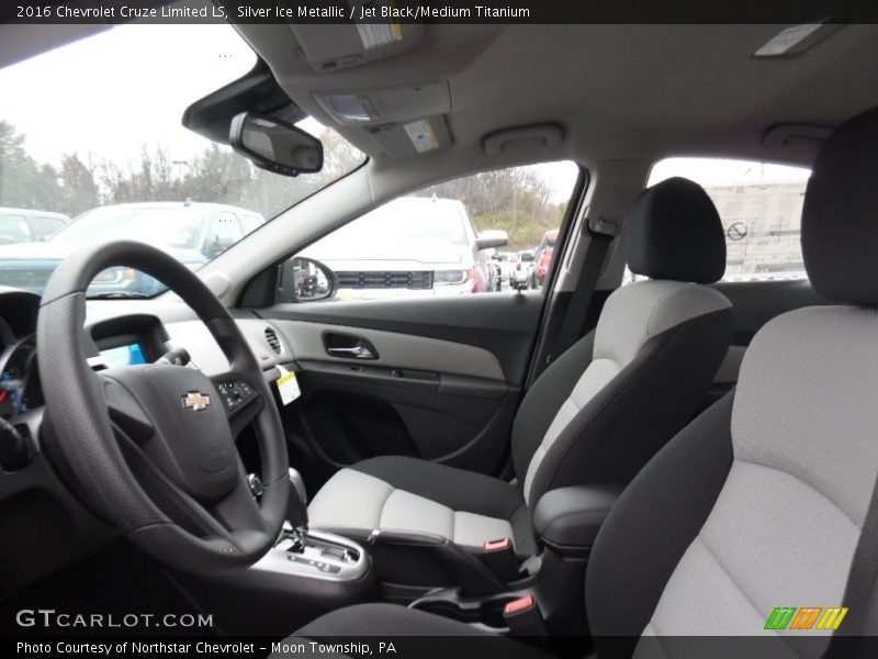 Silver Ice Metallic / Jet Black/Medium Titanium 2016 Chevrolet Cruze Limited LS