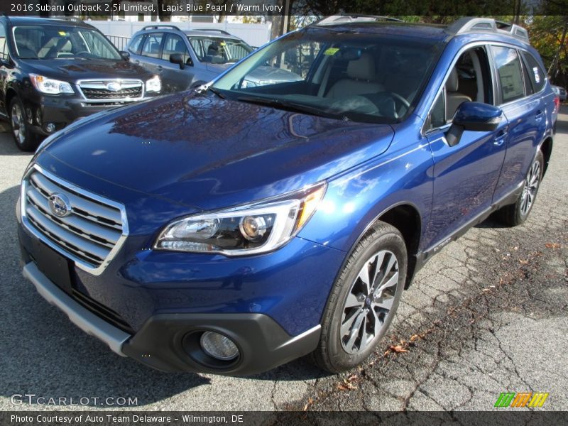 Front 3/4 View of 2016 Outback 2.5i Limited