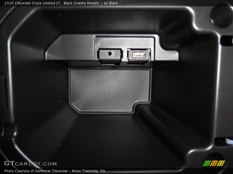 Black Granite Metallic / Jet Black 2016 Chevrolet Cruze Limited LT