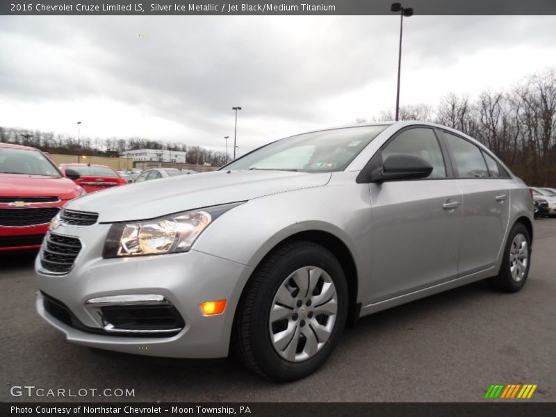 Silver Ice Metallic / Jet Black/Medium Titanium 2016 Chevrolet Cruze Limited LS