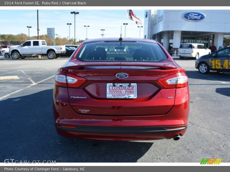 Ruby Red / Charcoal Black 2014 Ford Fusion SE