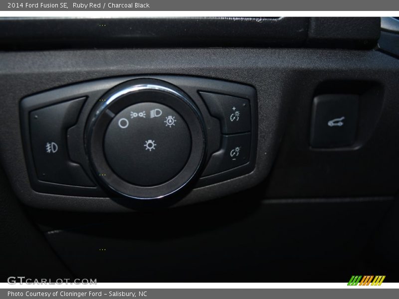Ruby Red / Charcoal Black 2014 Ford Fusion SE