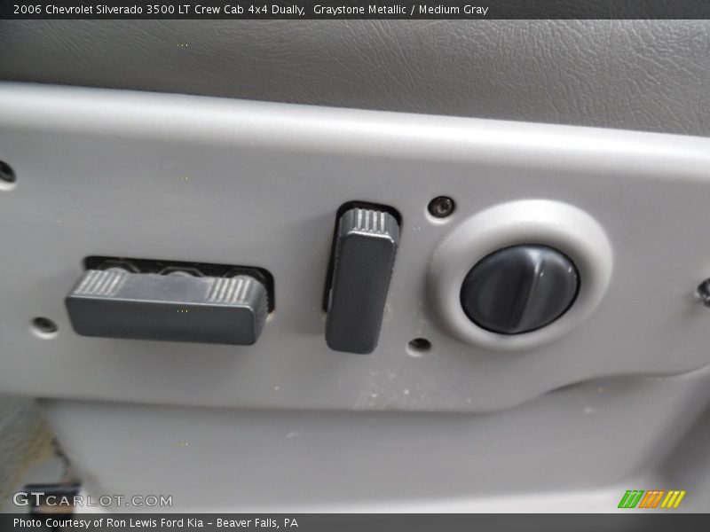 Graystone Metallic / Medium Gray 2006 Chevrolet Silverado 3500 LT Crew Cab 4x4 Dually