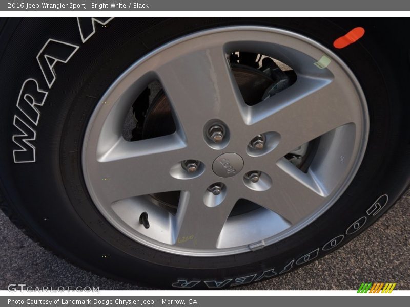 Bright White / Black 2016 Jeep Wrangler Sport