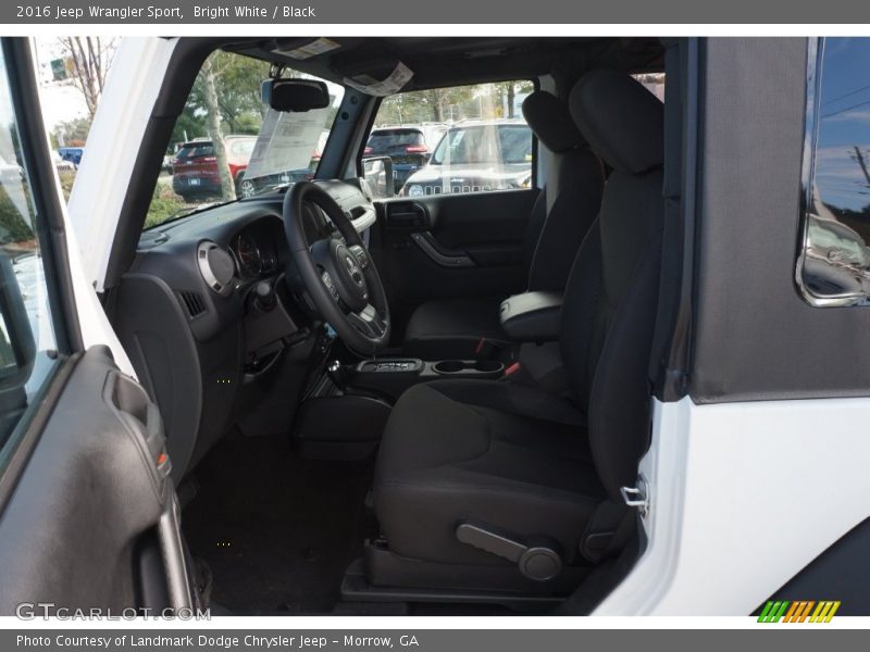 Bright White / Black 2016 Jeep Wrangler Sport