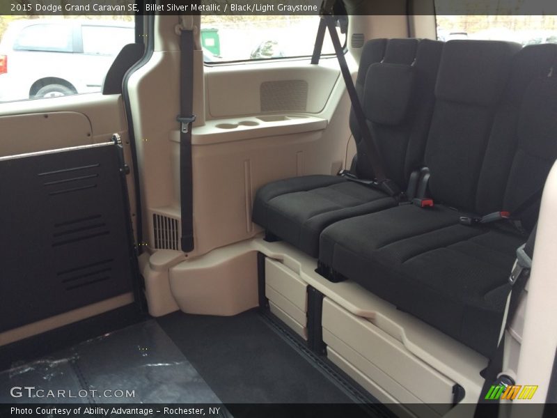 Billet Silver Metallic / Black/Light Graystone 2015 Dodge Grand Caravan SE