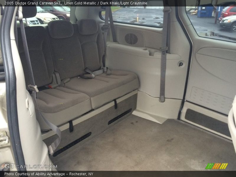 Linen Gold Metallic / Dark Khaki/Light Graystone 2005 Dodge Grand Caravan SXT