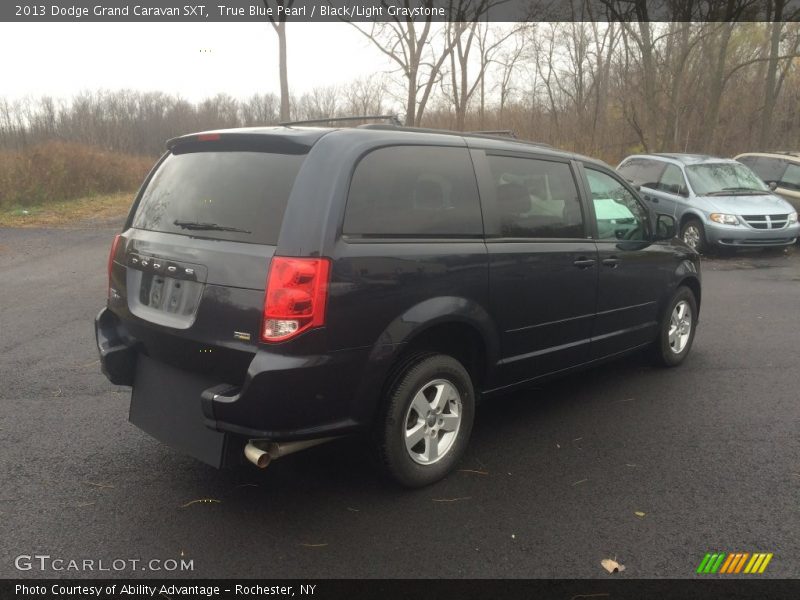 True Blue Pearl / Black/Light Graystone 2013 Dodge Grand Caravan SXT