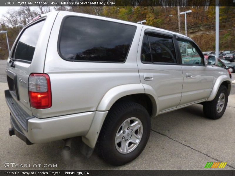 Millennium Silver Metallic / Gray 2000 Toyota 4Runner SR5 4x4