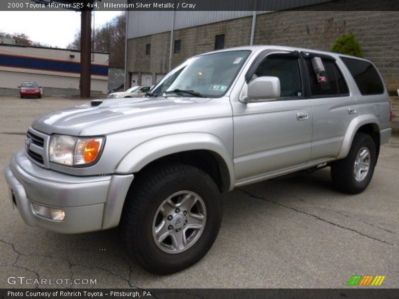 Millennium Silver Metallic / Gray 2000 Toyota 4Runner SR5 4x4