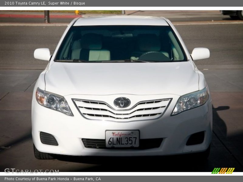 Super White / Bisque 2010 Toyota Camry LE