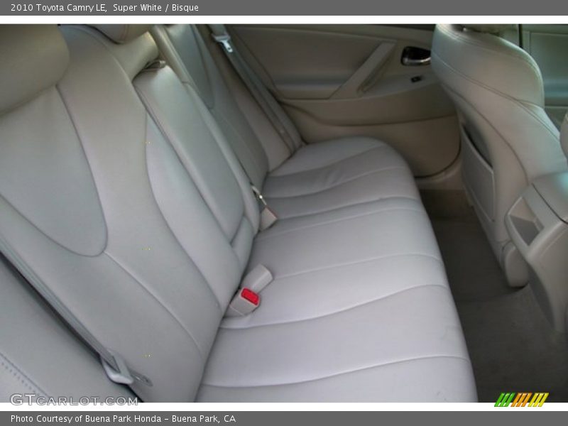 Super White / Bisque 2010 Toyota Camry LE