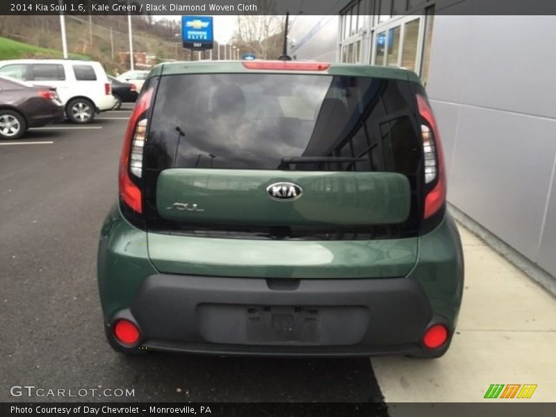 Kale Green / Black Diamond Woven Cloth 2014 Kia Soul 1.6