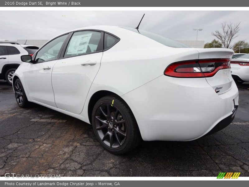 Bright White / Black 2016 Dodge Dart SE