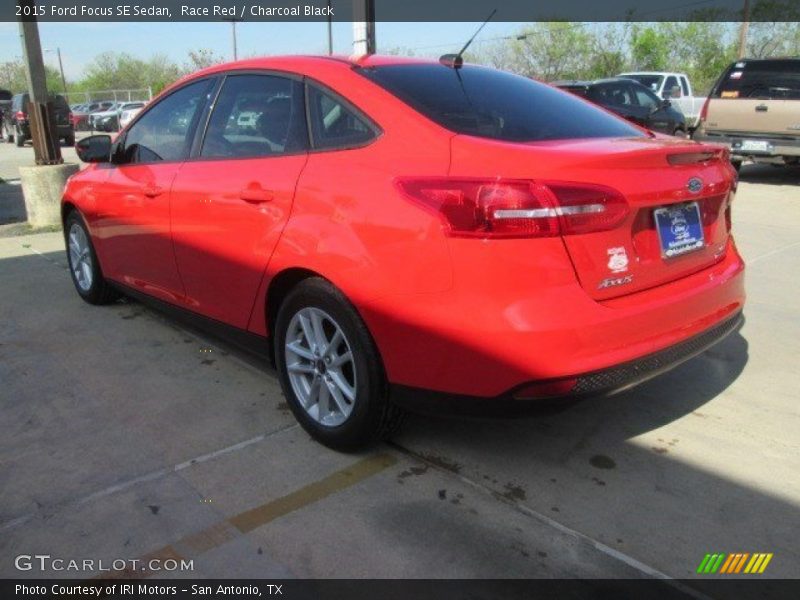 Race Red / Charcoal Black 2015 Ford Focus SE Sedan