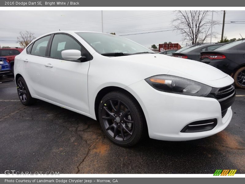 Bright White / Black 2016 Dodge Dart SE