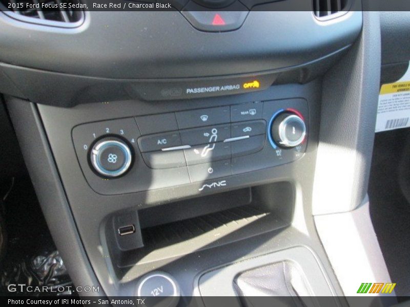 Race Red / Charcoal Black 2015 Ford Focus SE Sedan