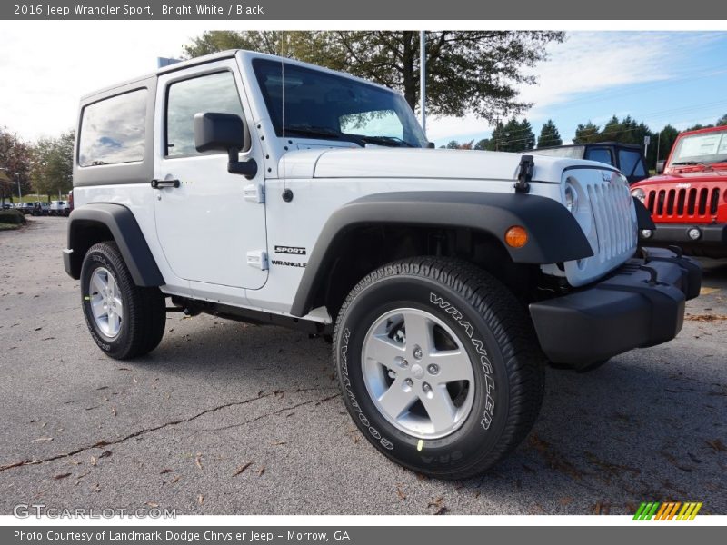 Bright White / Black 2016 Jeep Wrangler Sport