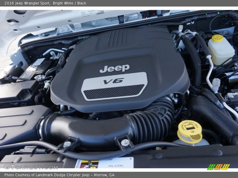Bright White / Black 2016 Jeep Wrangler Sport