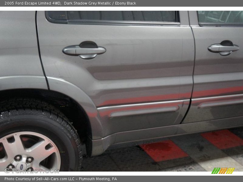 Dark Shadow Grey Metallic / Ebony Black 2005 Ford Escape Limited 4WD