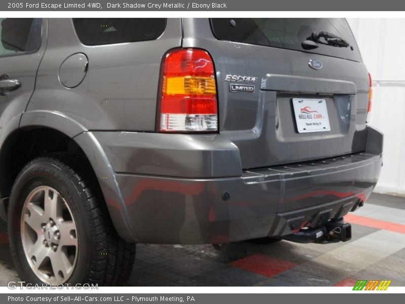 Dark Shadow Grey Metallic / Ebony Black 2005 Ford Escape Limited 4WD