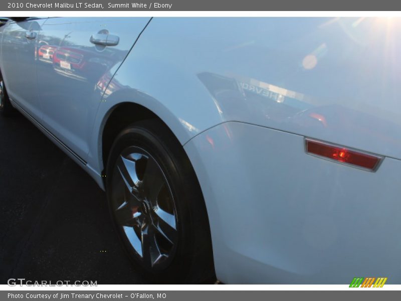 Summit White / Ebony 2010 Chevrolet Malibu LT Sedan