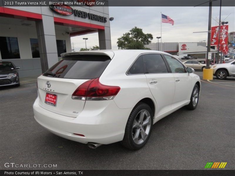 Blizzard White Pearl / Light Gray 2013 Toyota Venza XLE