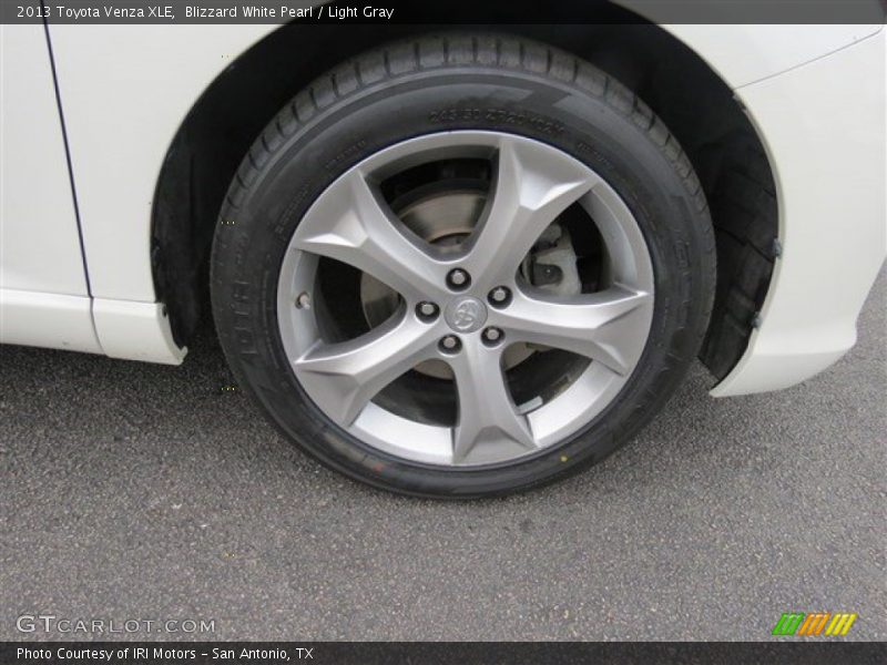 Blizzard White Pearl / Light Gray 2013 Toyota Venza XLE