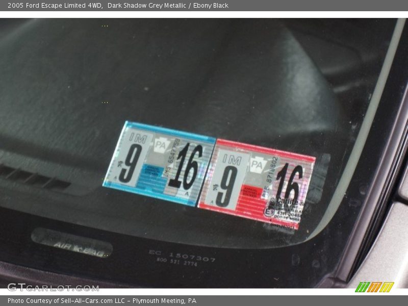 Dark Shadow Grey Metallic / Ebony Black 2005 Ford Escape Limited 4WD