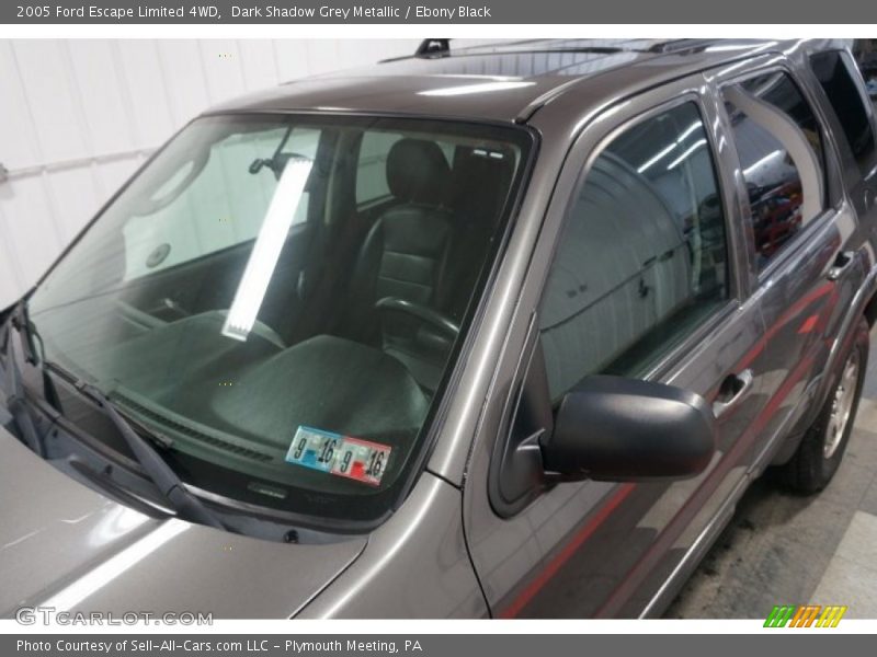 Dark Shadow Grey Metallic / Ebony Black 2005 Ford Escape Limited 4WD