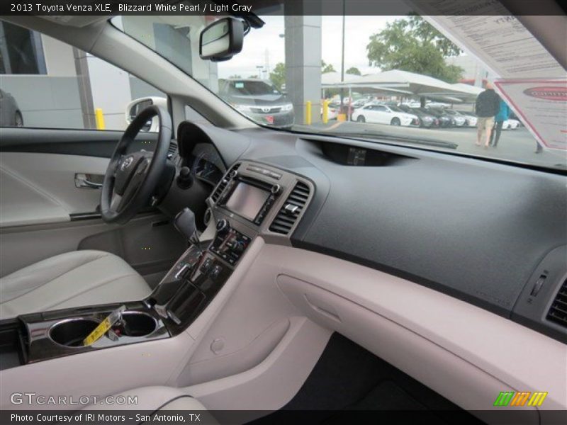 Blizzard White Pearl / Light Gray 2013 Toyota Venza XLE