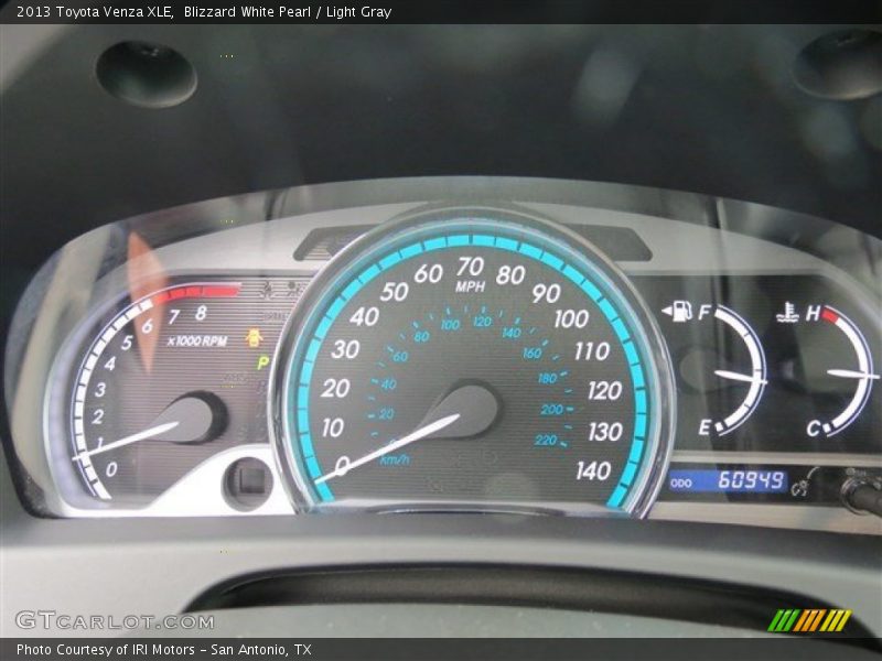 Blizzard White Pearl / Light Gray 2013 Toyota Venza XLE