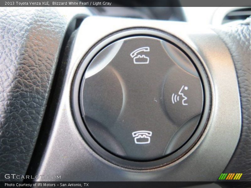 Blizzard White Pearl / Light Gray 2013 Toyota Venza XLE