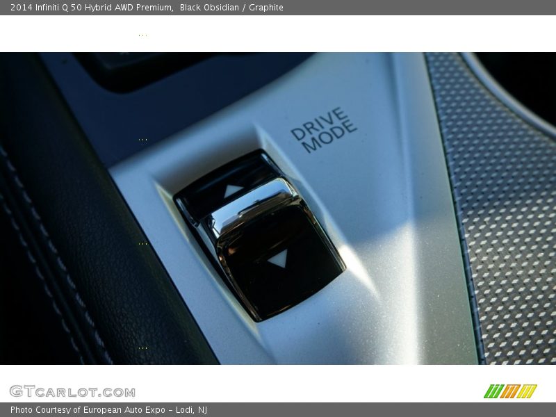 Black Obsidian / Graphite 2014 Infiniti Q 50 Hybrid AWD Premium