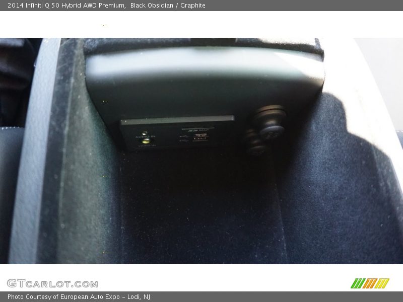 Black Obsidian / Graphite 2014 Infiniti Q 50 Hybrid AWD Premium