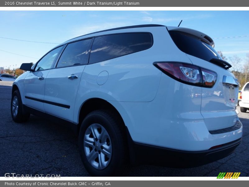 Summit White / Dark Titanium/Light Titanium 2016 Chevrolet Traverse LS